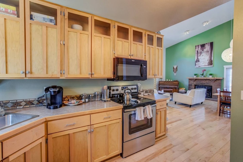 4BR Garden of the Gods Family Getaway - photo 21