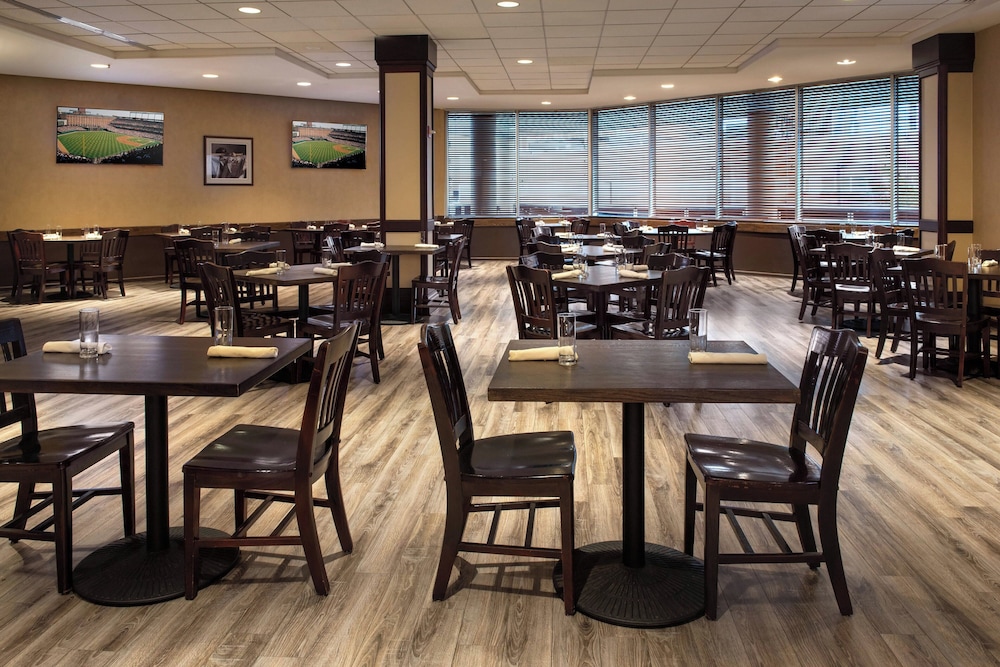 Sheraton Inner Harbor - photo 23