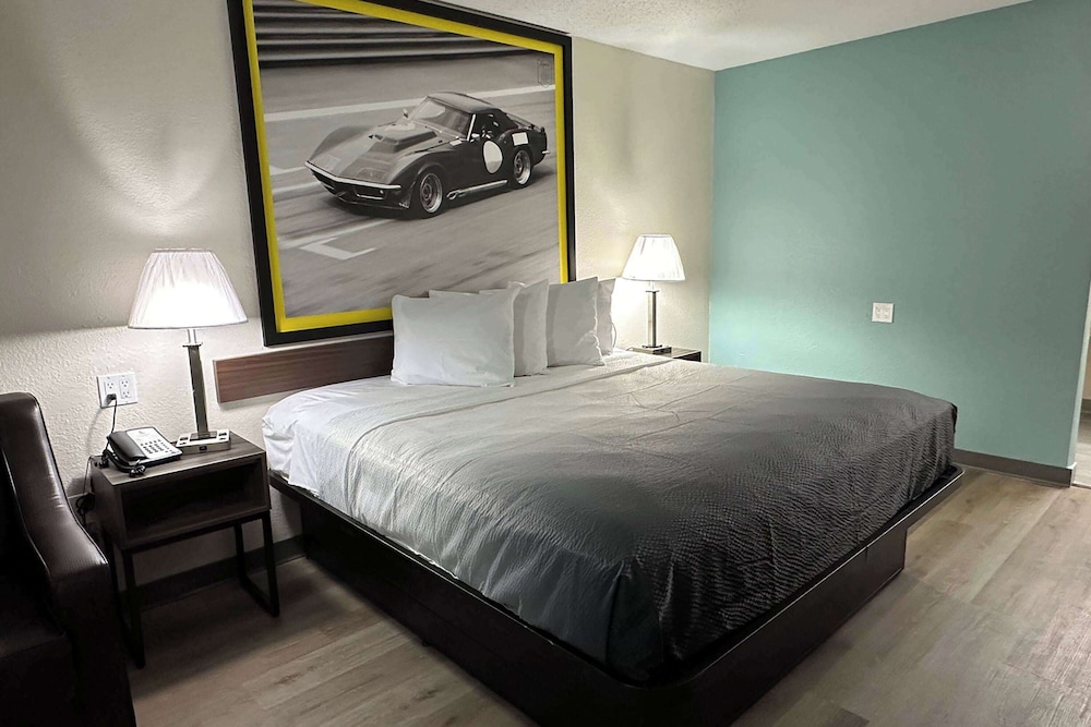 Super 8 by Wyndham Kannapolis - photo 11