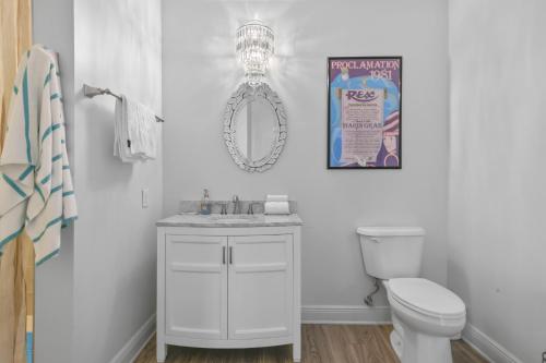 Hotel Pass Christian Queen Suite 305 — hotel in Pass Christian