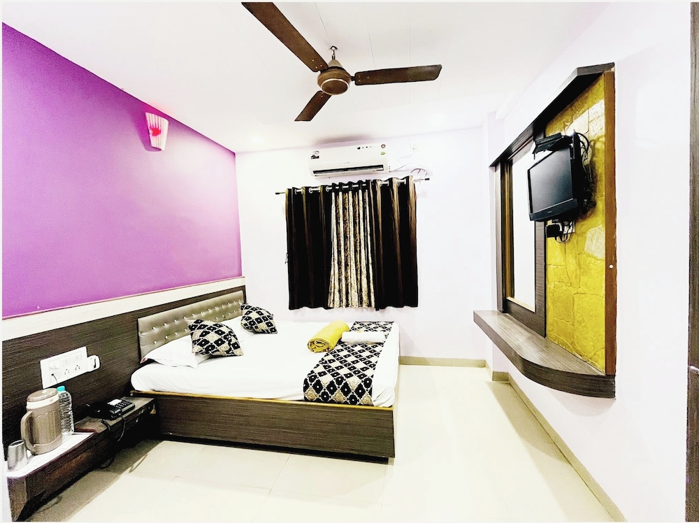 Shirdi Hotel Sai B Residency — Shirdi