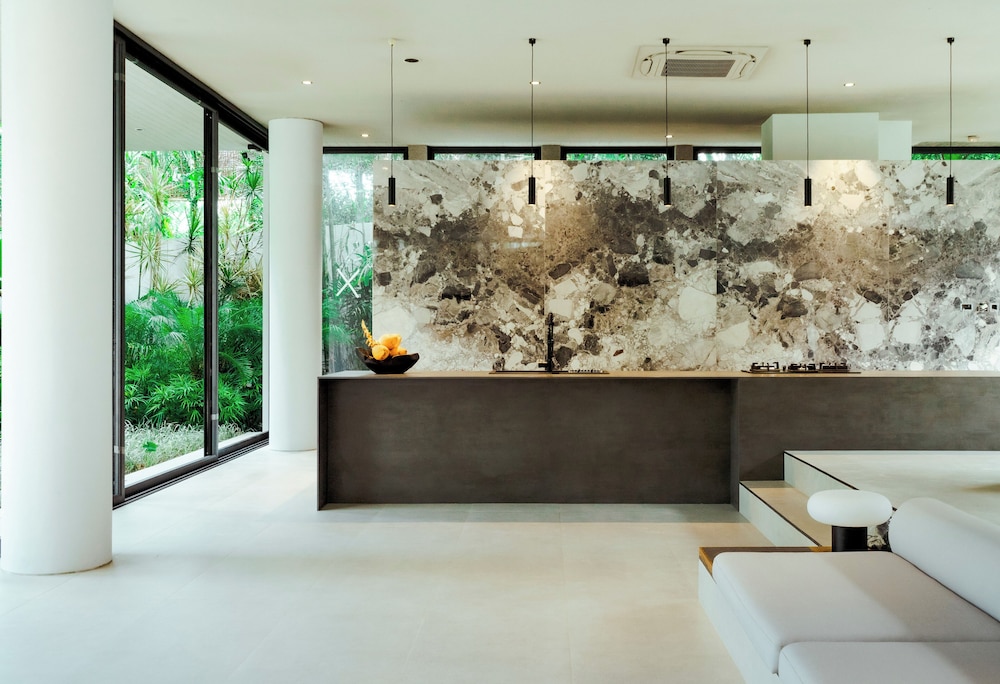 Lux Escape 6BD Architectural Masterpiece - last minute hotel in Canggu
