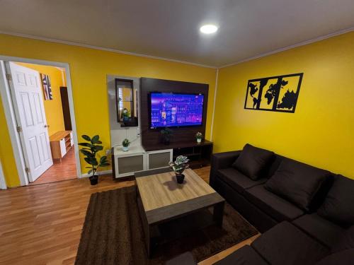 Cabaña Grande Central En Parcela 3 Para 6 P in Osorno, Chile