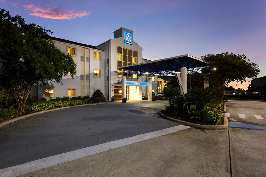 Motel 6 Orlando FL International Dr - featured photo