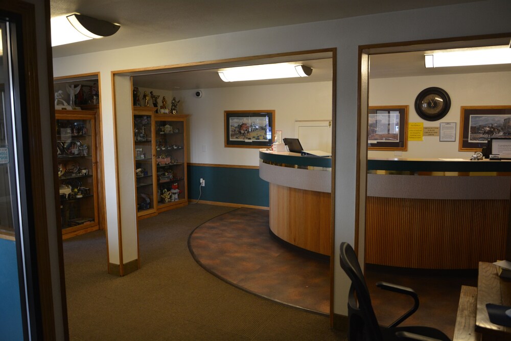 Locomotive Inn - photo 3