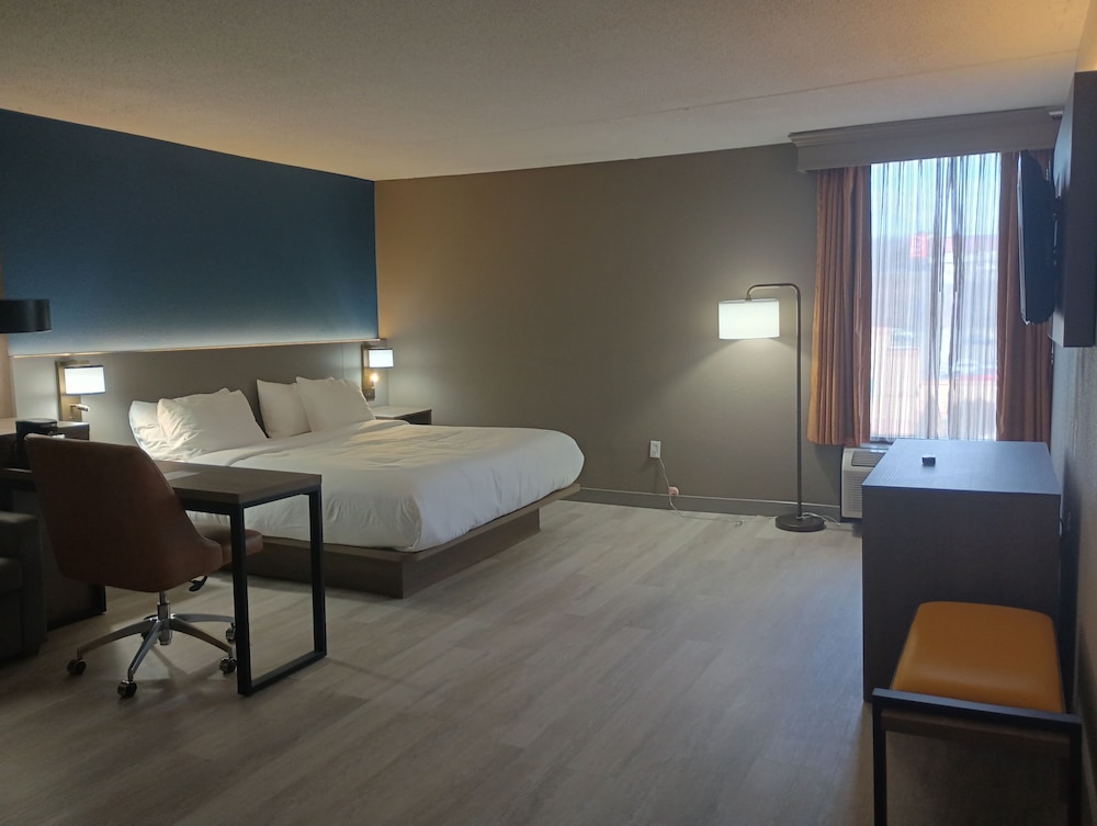 Comfort Inn and Suites Johnson City NY - photo 7