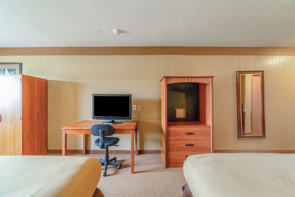 Texan Inn By Oyo Beeville Us 181 - photo 32