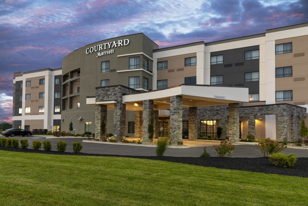 Courtyard by Marriott Cleveland Elyria - photo 26