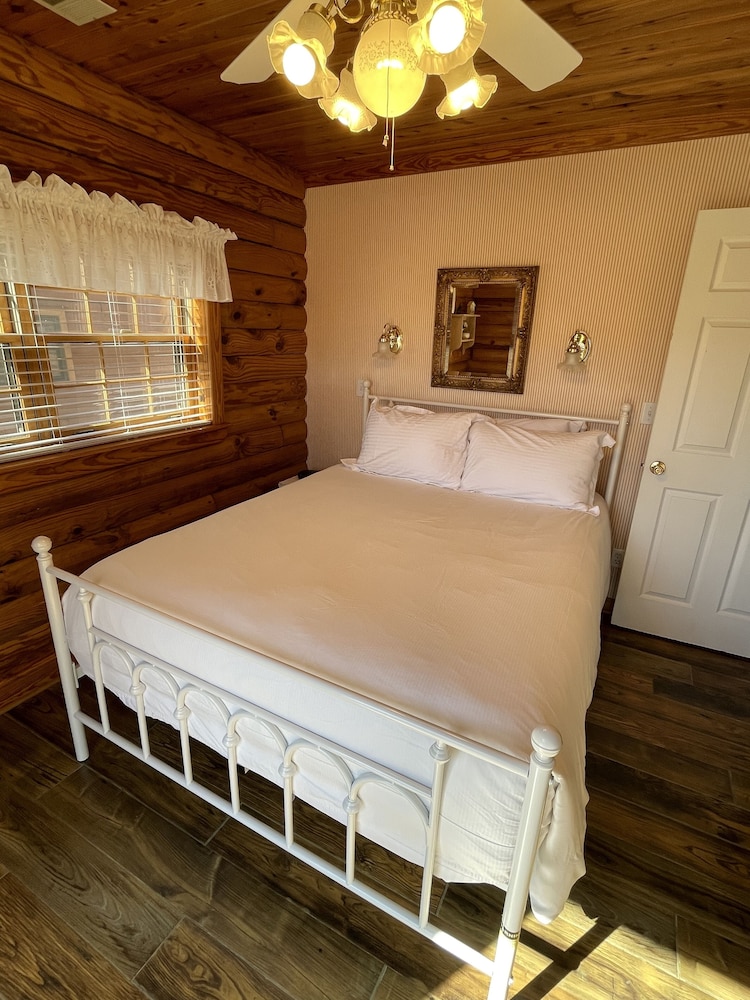 Crown Point Resort - photo 28