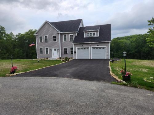 Family and Friends Vacation Holiday — hotel near Worcester Regional Airport