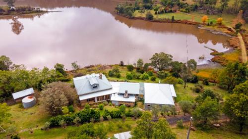 First Farm Cottage — St Albans — photo 2