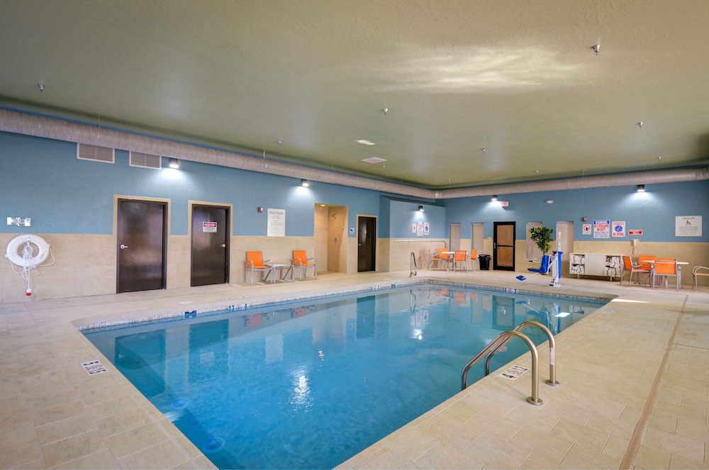 Holiday Inn Express & Suites North Platte by IHG - photo 9