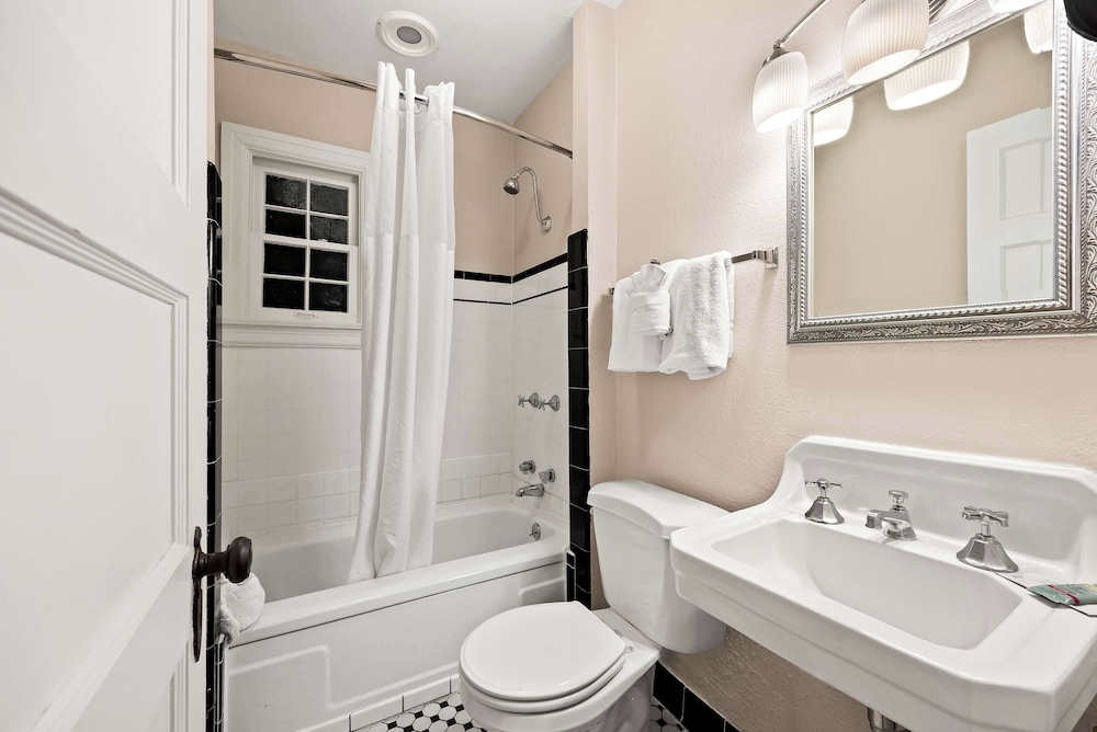 Best Western Route 66 Rail Haven - photo 30
