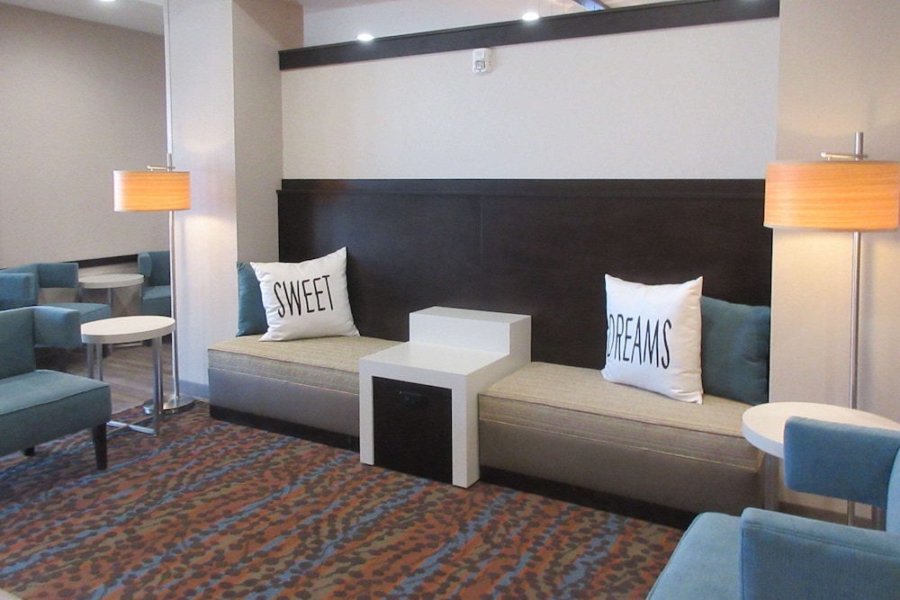 Sleep Inn & Suites Oregon Madison - photo 2