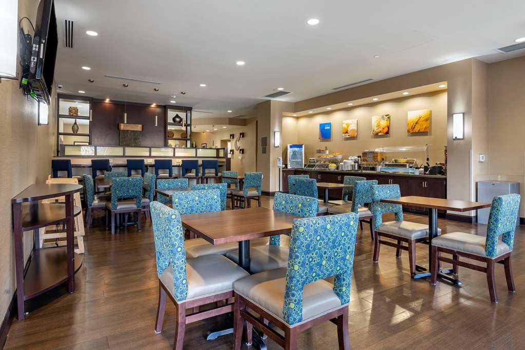 Comfort Suites Huntersville near Lake Norman - photo 48