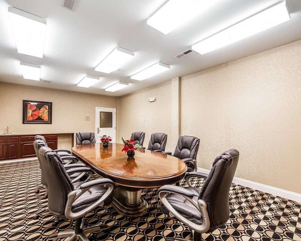 Quality Inn & Suites Bremen - photo 25