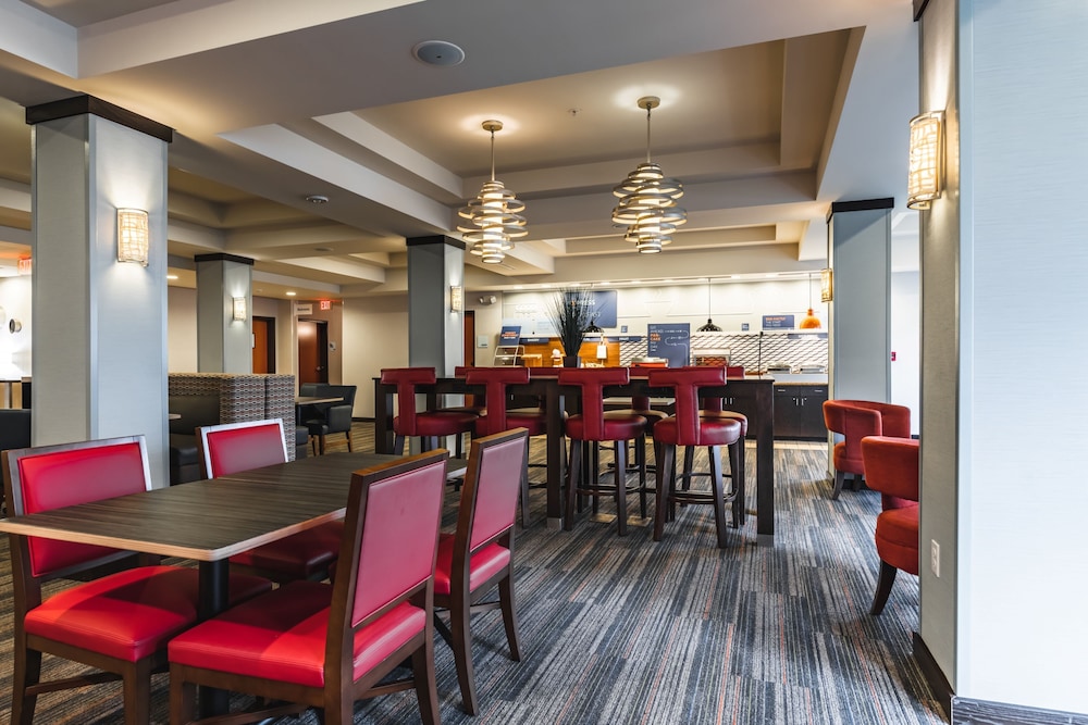 Holiday Inn Express & Suites New Martinsville by IHG - photo 57