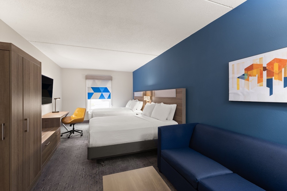 Holiday Inn Express Hotel & Suites Danbury I 84 by IHG - photo 36