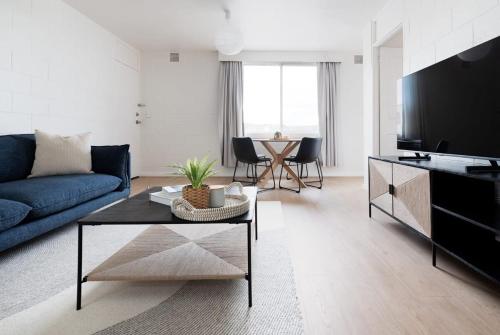 Parkside Apartment Near CBD & City Park with Parking — 4-Star Luxury Hotel in Launceston, Australia