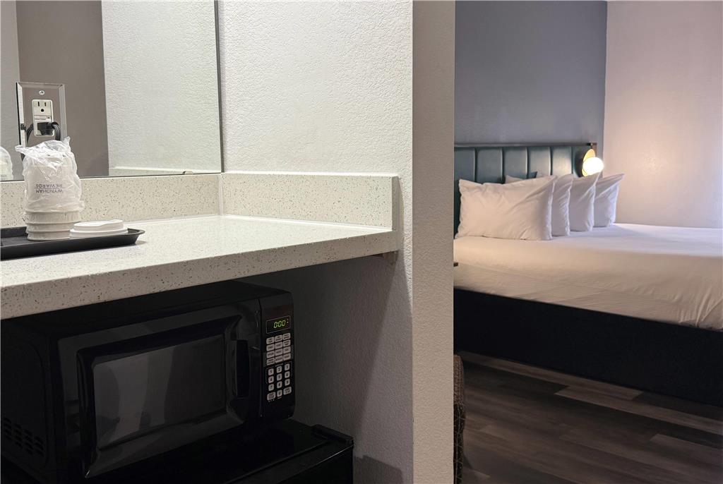 Wingate by Wyndham Indianapolis Airport Rockville Rd. - photo 25