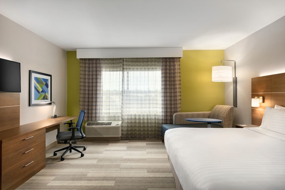 Holiday Inn Express & Suites Salisbury by IHG - photo 16
