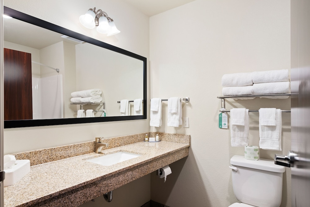 Cobblestone Inn & Suites Yuma - photo 52