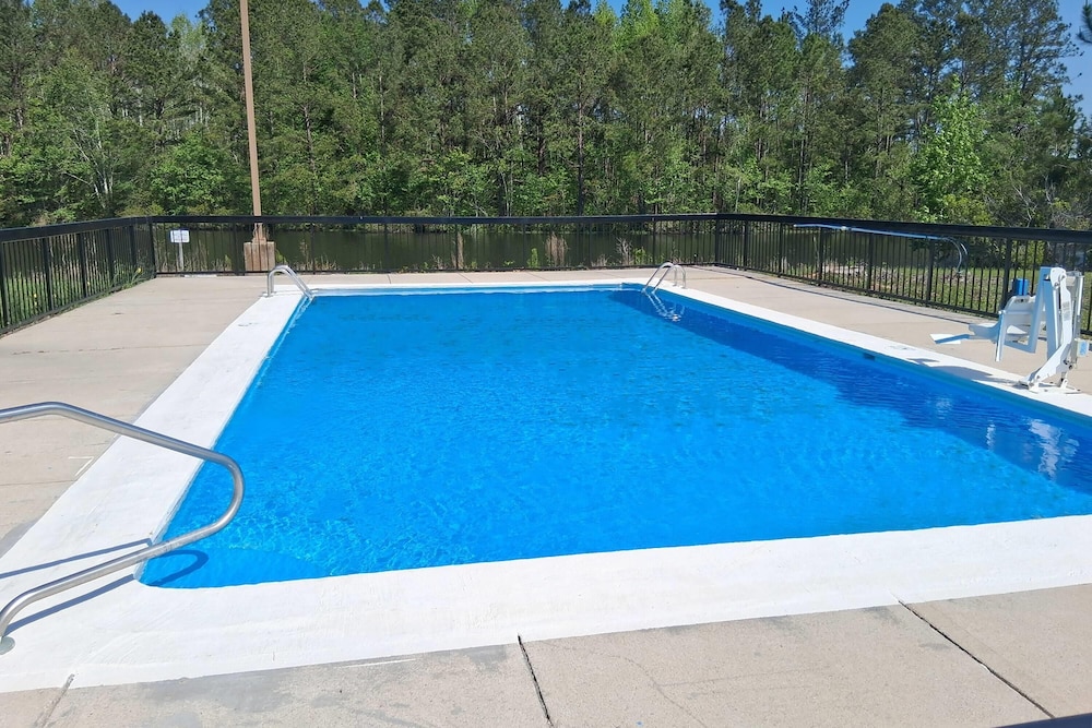 Motel 6 Metter GA - photo 19