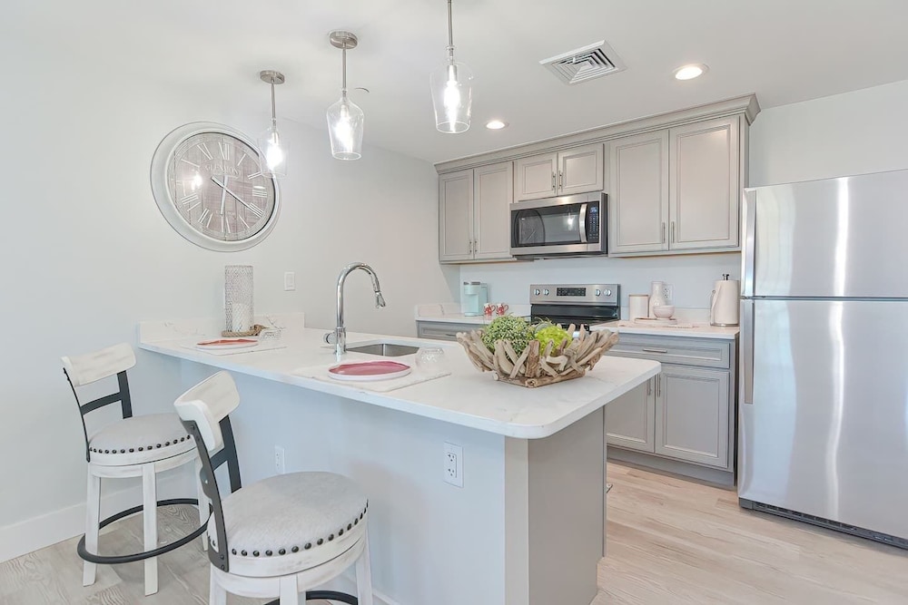 Harbourtown Suites - photo 41