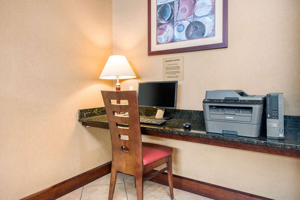 Quality Inn & Suites Tarpon Springs South - photo 35