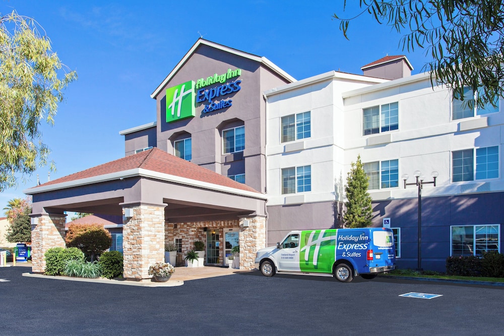 Holiday Inn Express Hotel & Suites Oakland Airport by IHG - photo 36