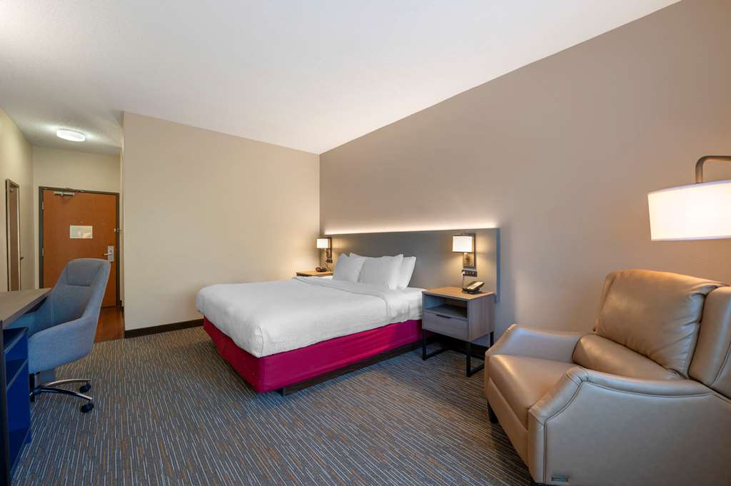 Comfort Inn & Suites Zanesville City Center - photo 8