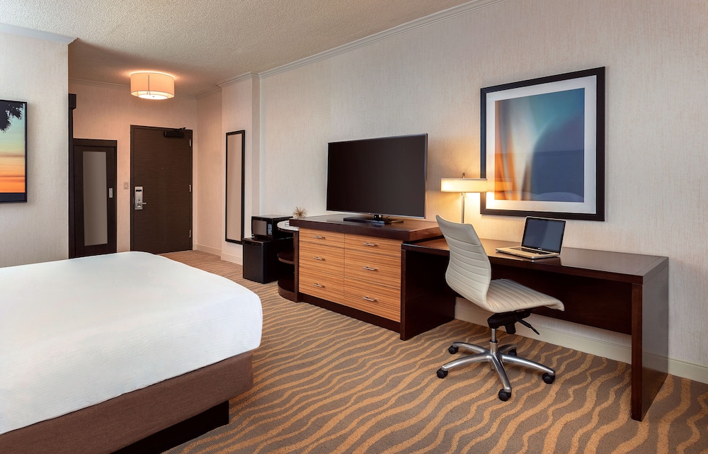 DoubleTree by Hilton San Diego Mission Valley - photo 23
