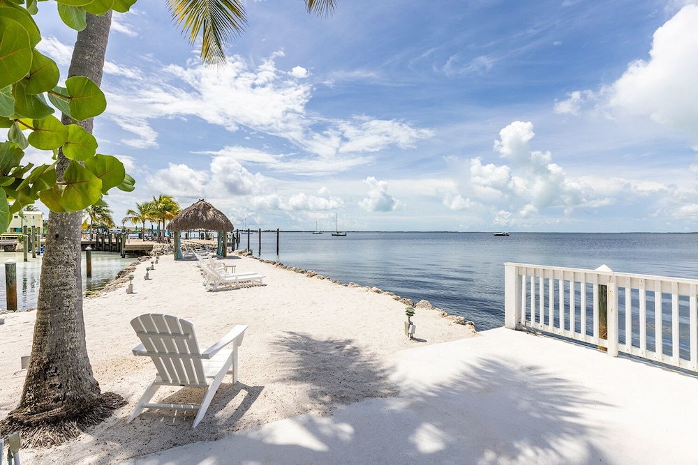 Amoray Dive Resort - photo 154