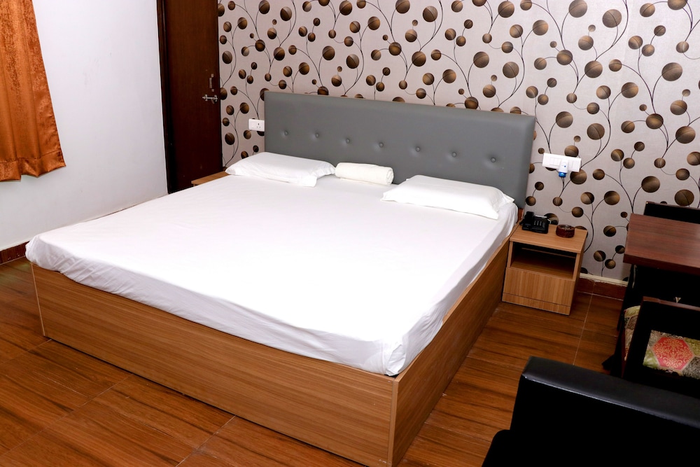 Surya Hotel — Balrampur — photo 5