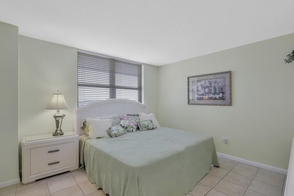 South Seas Tower 3 603 - photo 11