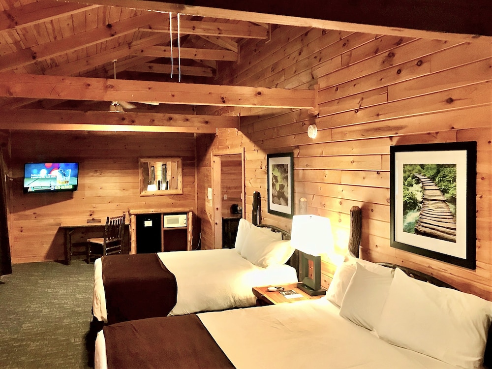 Mountain Top Inn and Resort - photo 8