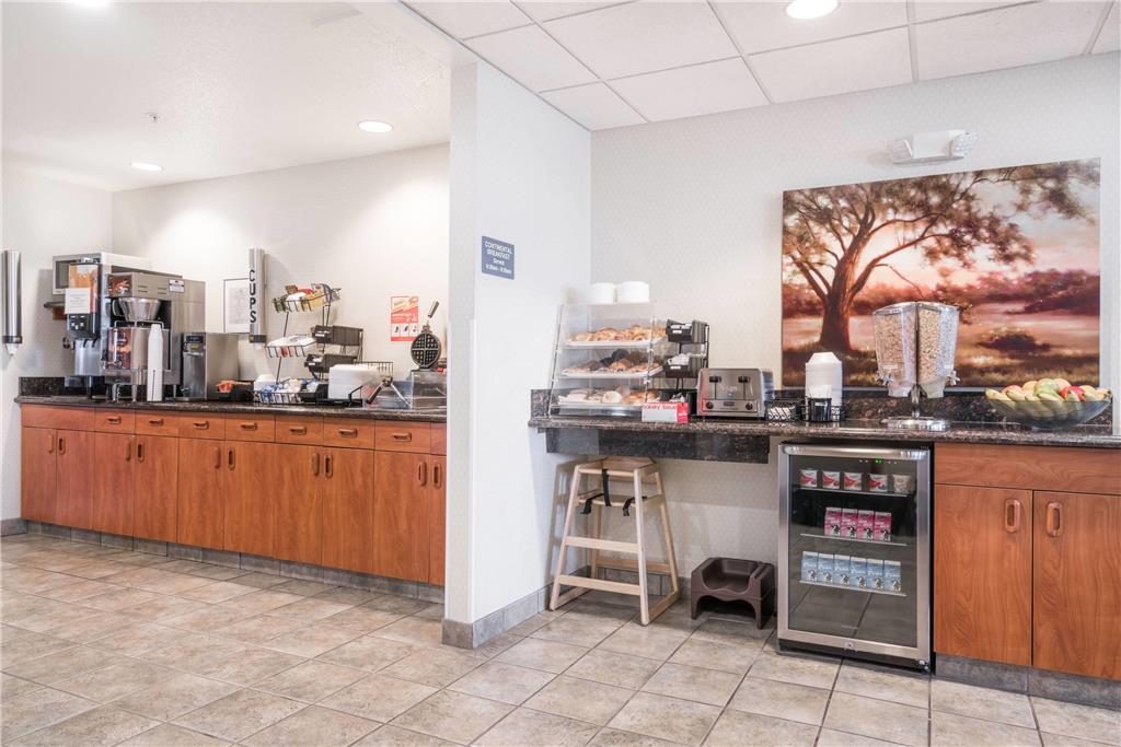 Microtel Inn & Suites by Wyndham Rice Lake - photo 14