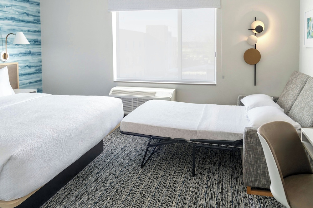 Ramada Inn - photo 5