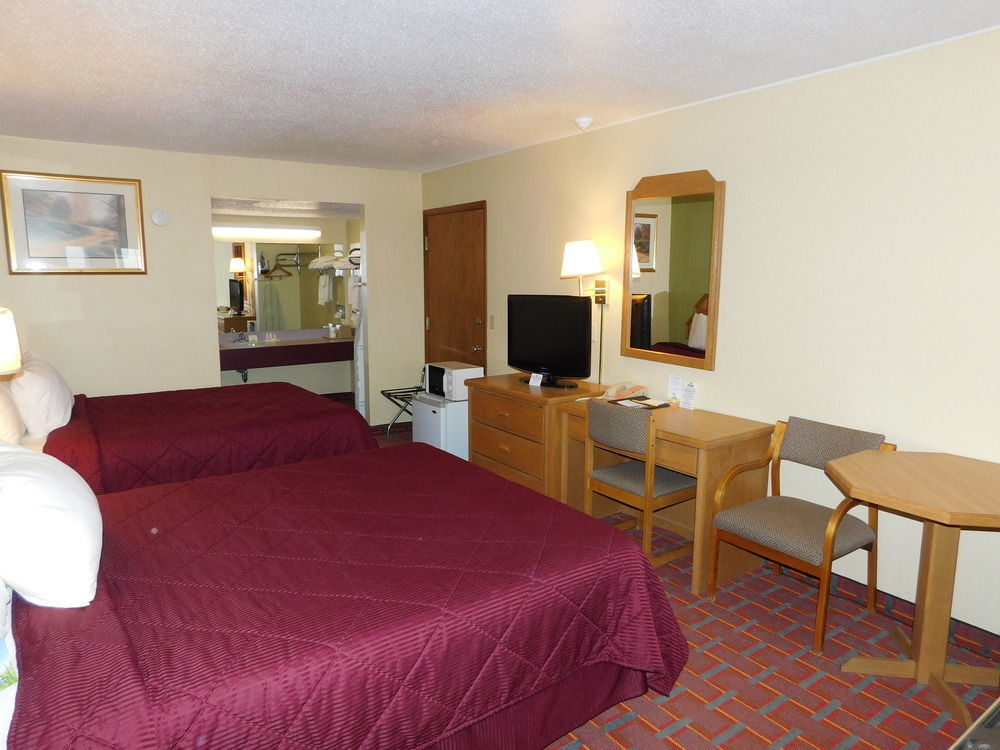 Days Inn Williamsburg - photo 12