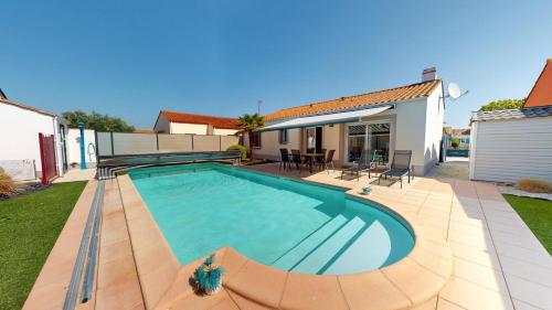 Palm Cornue avec piscine privative - last minute hotel in Unknown City