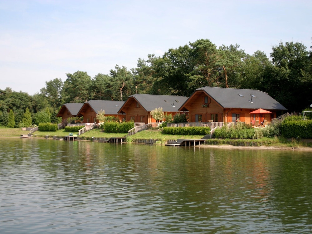 Tidy Holiday Home in the Achterhoek — 4-Star Luxury Hotel in Lochem, Netherlands
