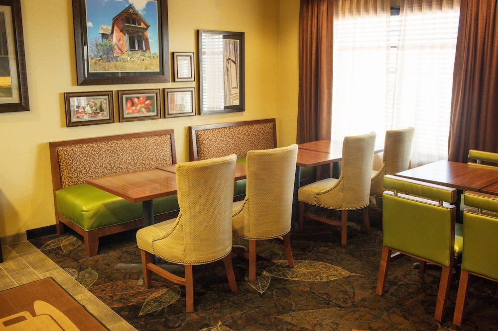 Little Missouri Inn & Suites New Town - photo 18