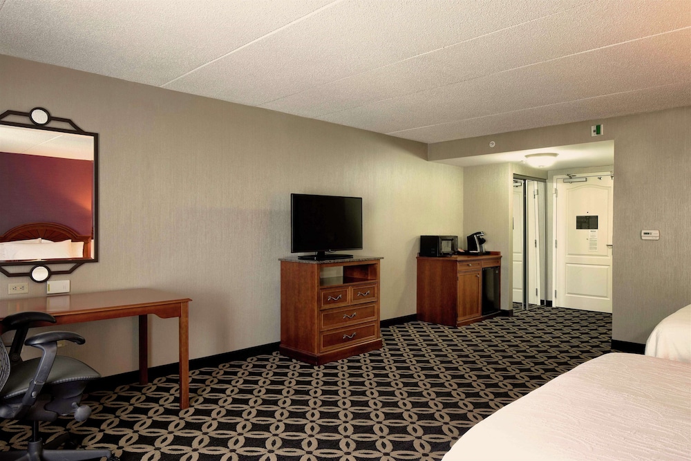 Hilton Garden Inn Auburn Riverwatch - photo 22