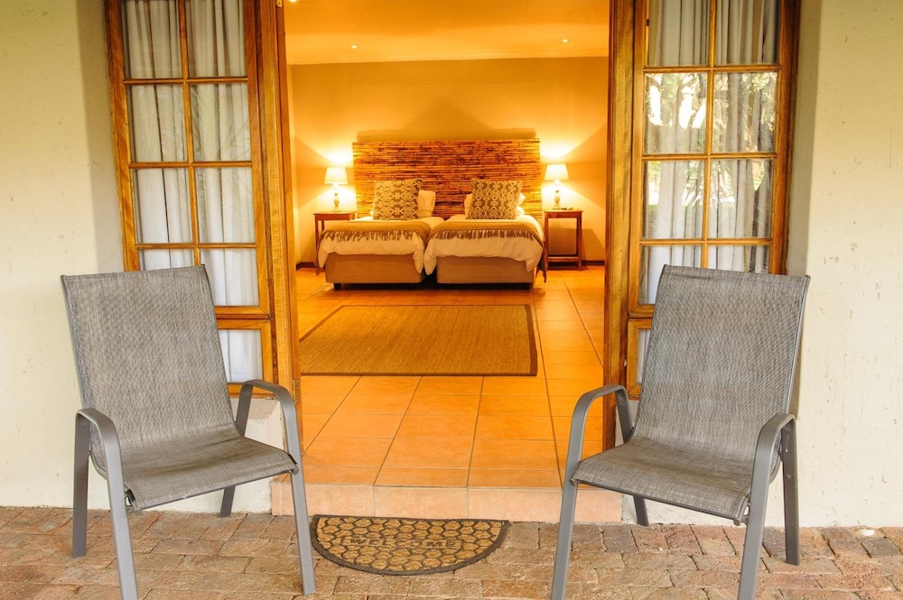 Safari Club SA — 4-Star Luxury Hotel in Johannesburg, South Africa