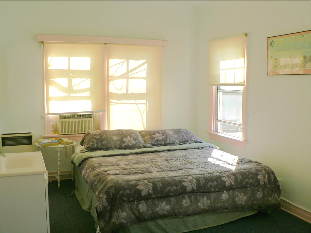 Hotel Del Flores - photo 7
