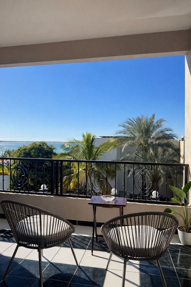 Beach/ocean view