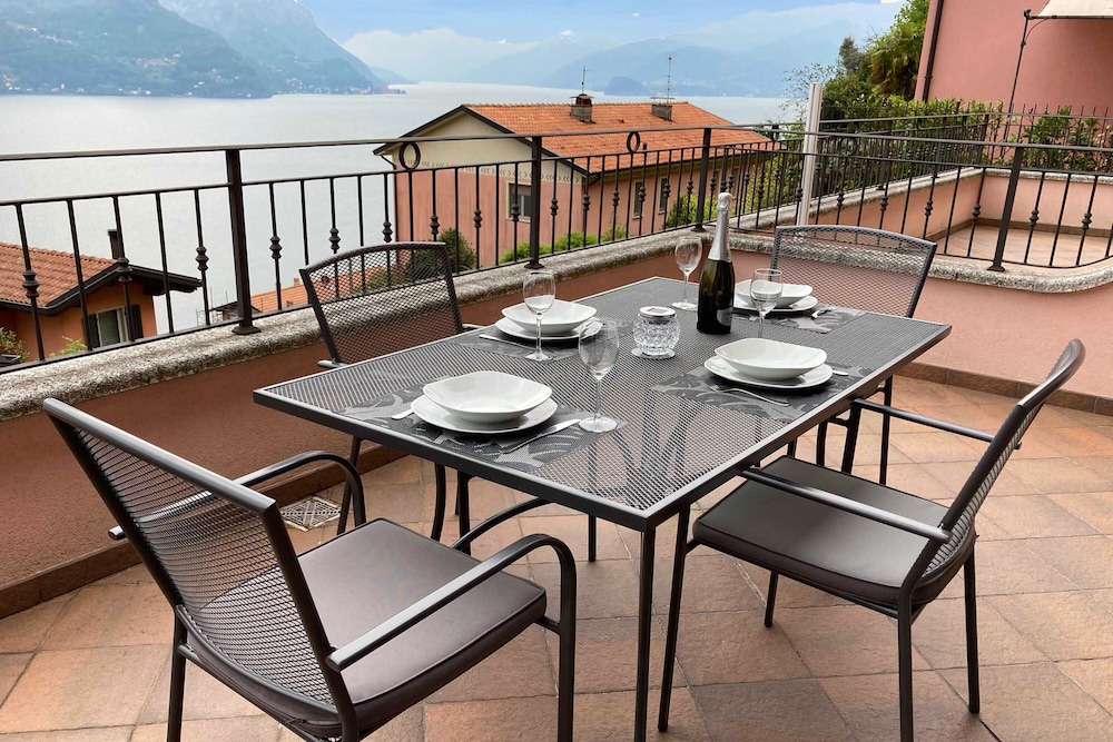 Casa Mastena Vista Lago — 4-Star Luxury Hotel in San Siro, Italy