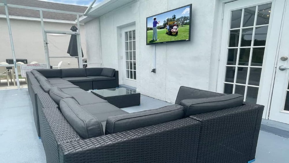 DisneyMansion by AmericanVacationLiving 11BR - photo 6