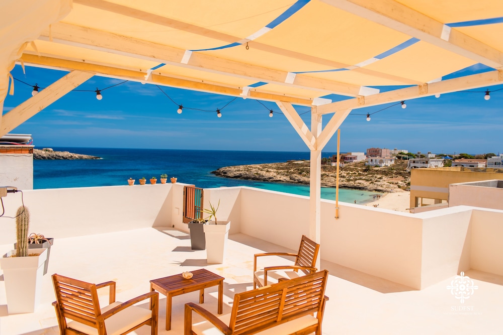 Almanzar Seaside residences — 4-Star Luxury Hotel in Lampedusa, Italy
