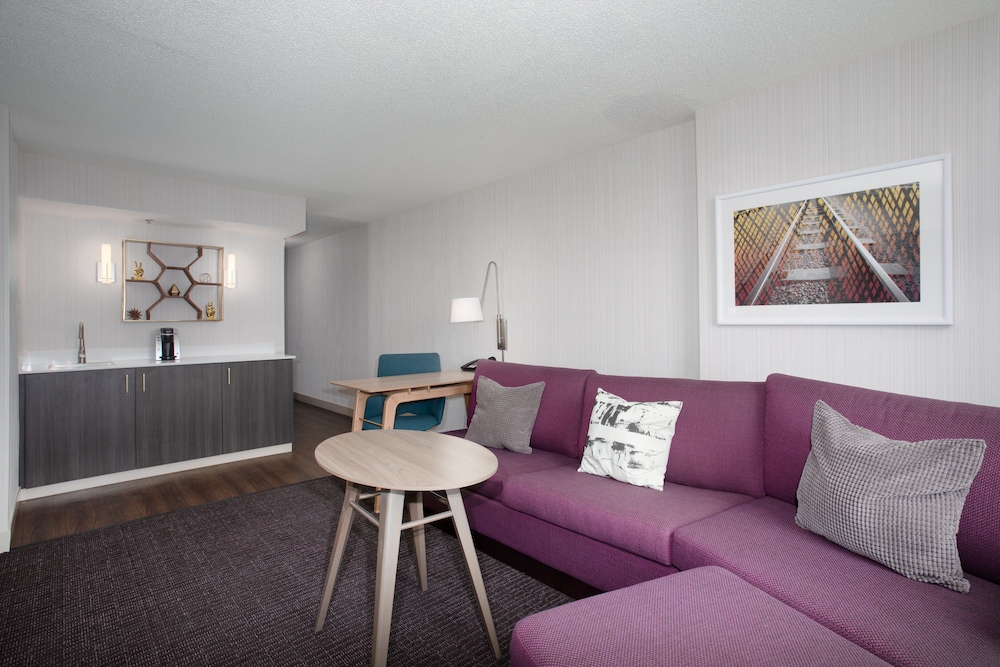Crowne Plaza Kansas City Downtown by IHG - photo 23